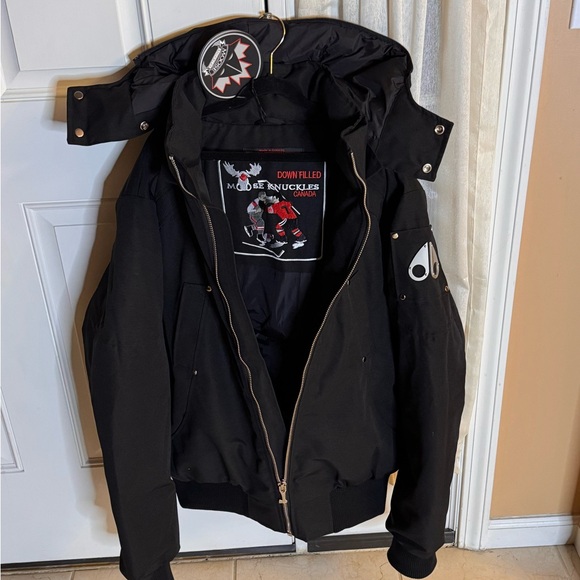 Black moose knuckles jacket - Picture 4 of 5